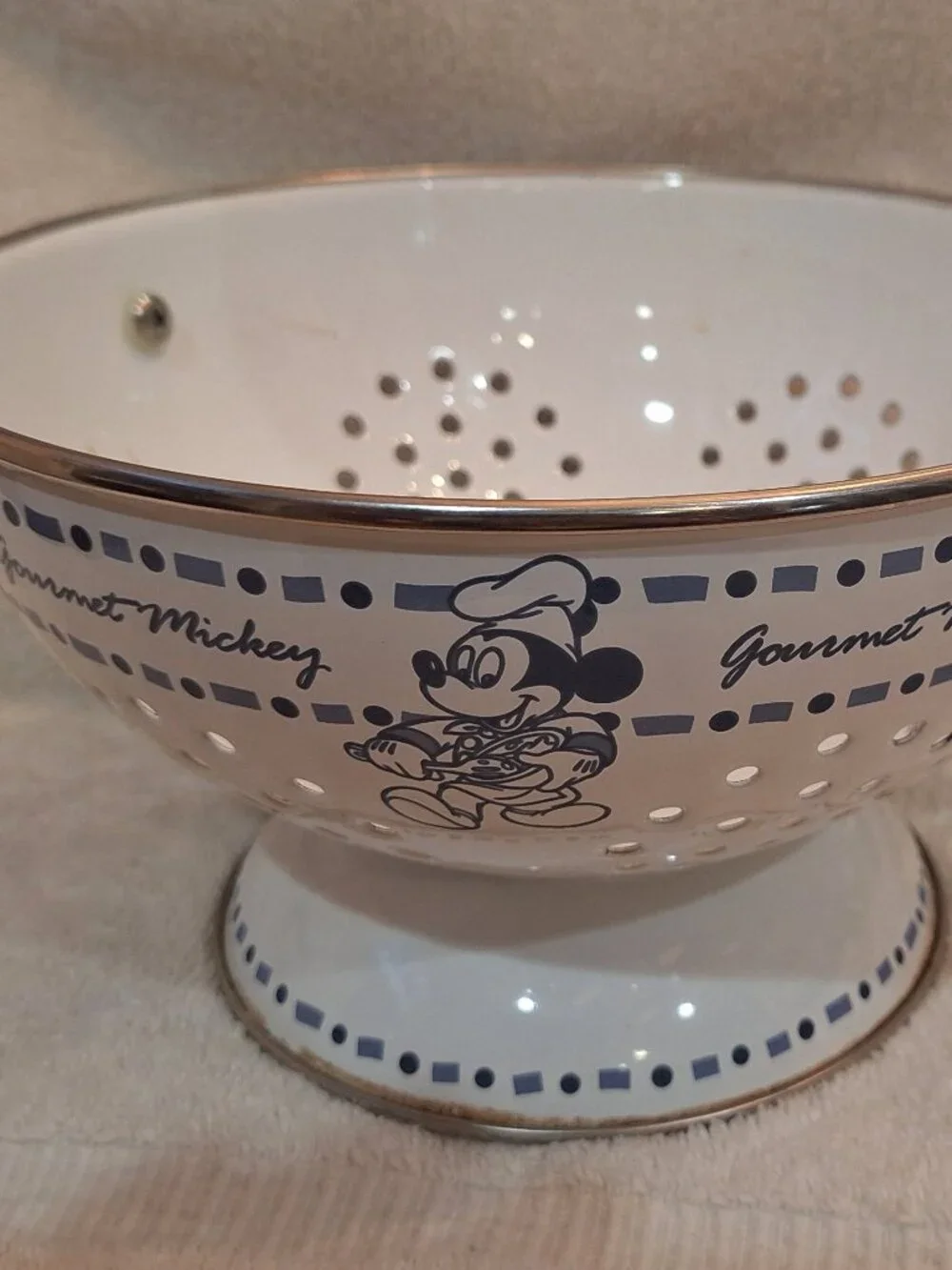 Vintage Disney Mickey Collander